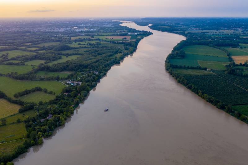 bateau bordeaux croisière balade garonne