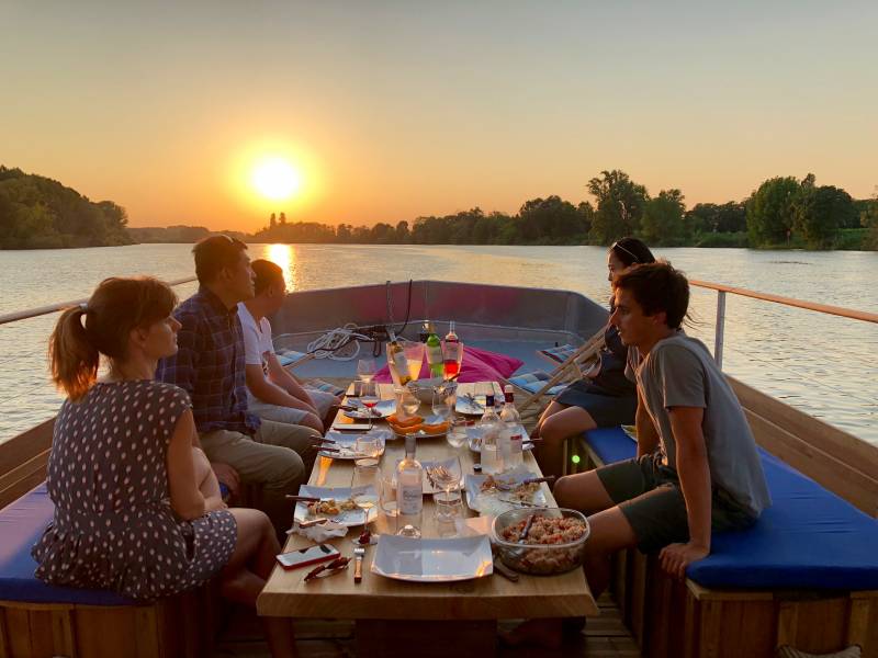 le chaland balade croisiere bateau garoonne bordeaux 