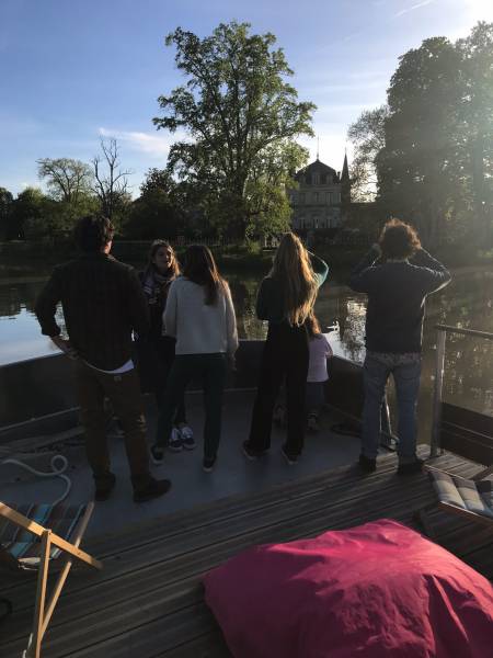 bateau chaland amis apero bordeaux